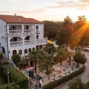Gasthof Restaurant & Nino, Porat (Krk)